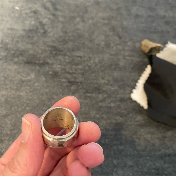 Silver ring - Picture 4 of 6